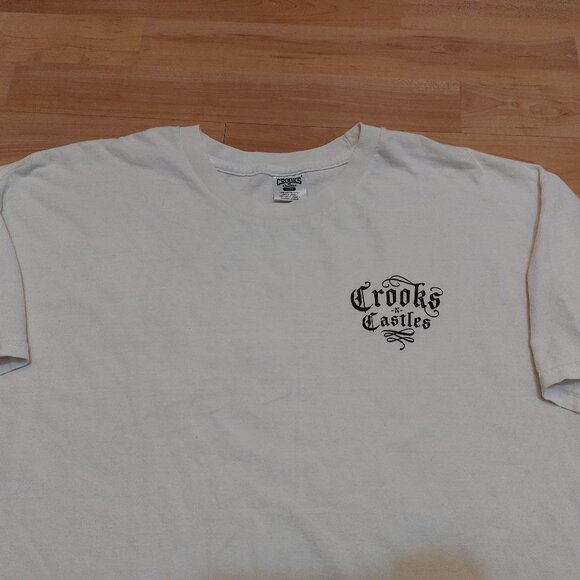 Crooks & Castles Men's White Medusa double Graphic Pullover t shirt - Picture 3 of 8